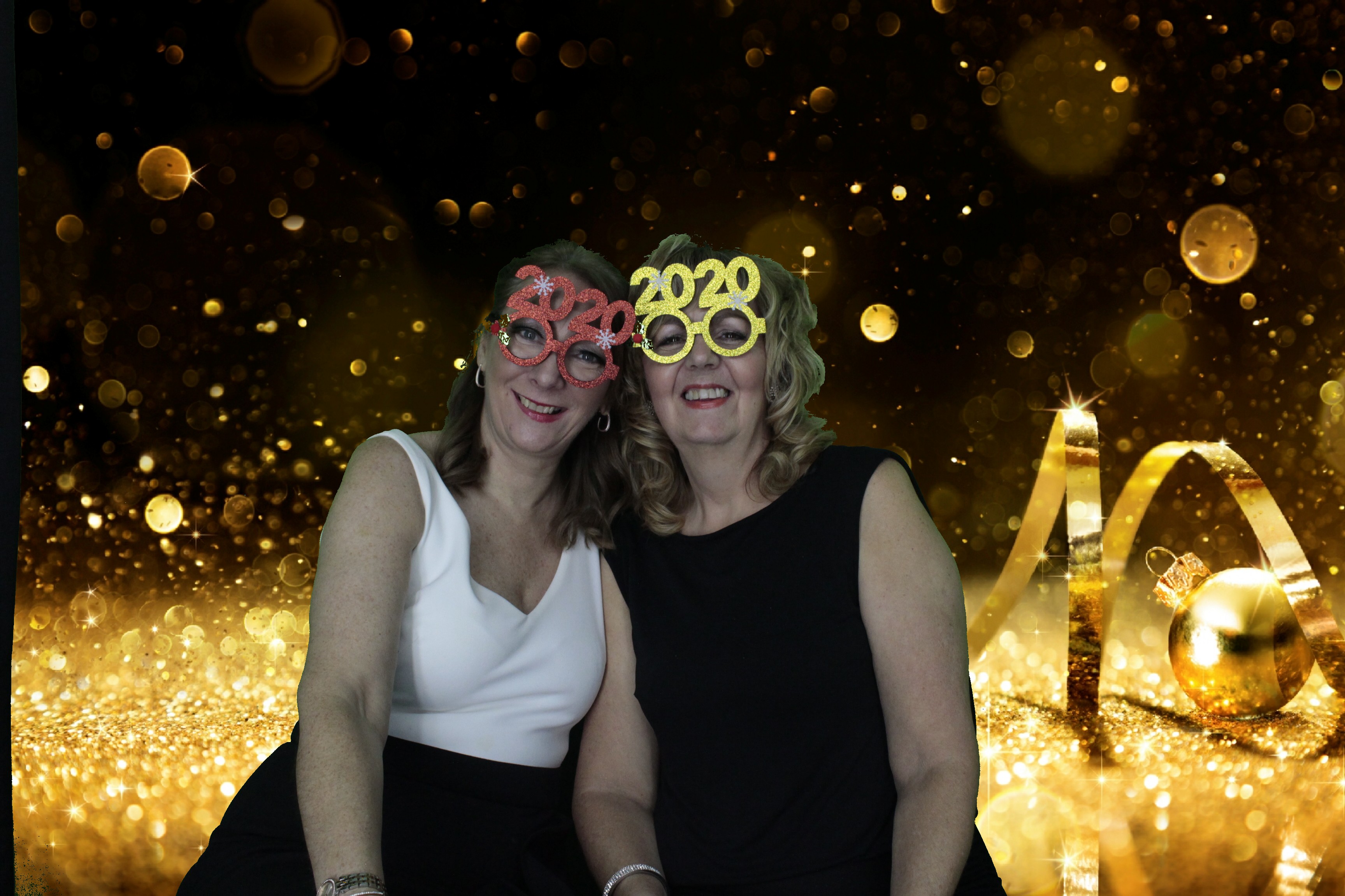 NYE Party | View more photos from the event at gallery.myphotoboothexperience.co.uk/u/MyPhotoBoothExperienceLtd/NYE-Party